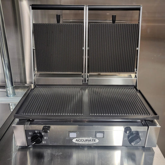 Omcan 11378 Grooved Double Panini Grill