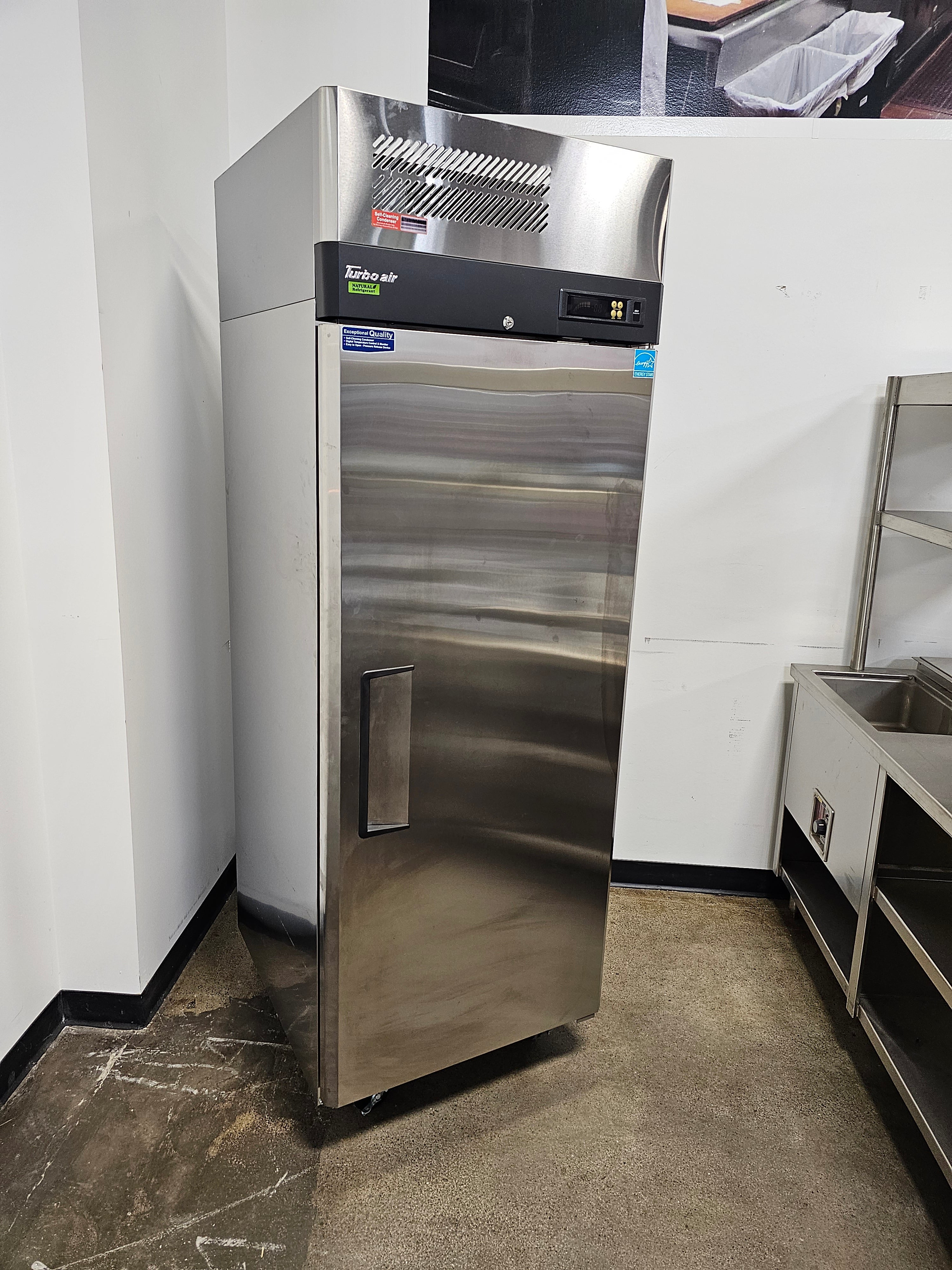 Turbo Air M3R24-1-N Solid Door Reach-in Refrigerator