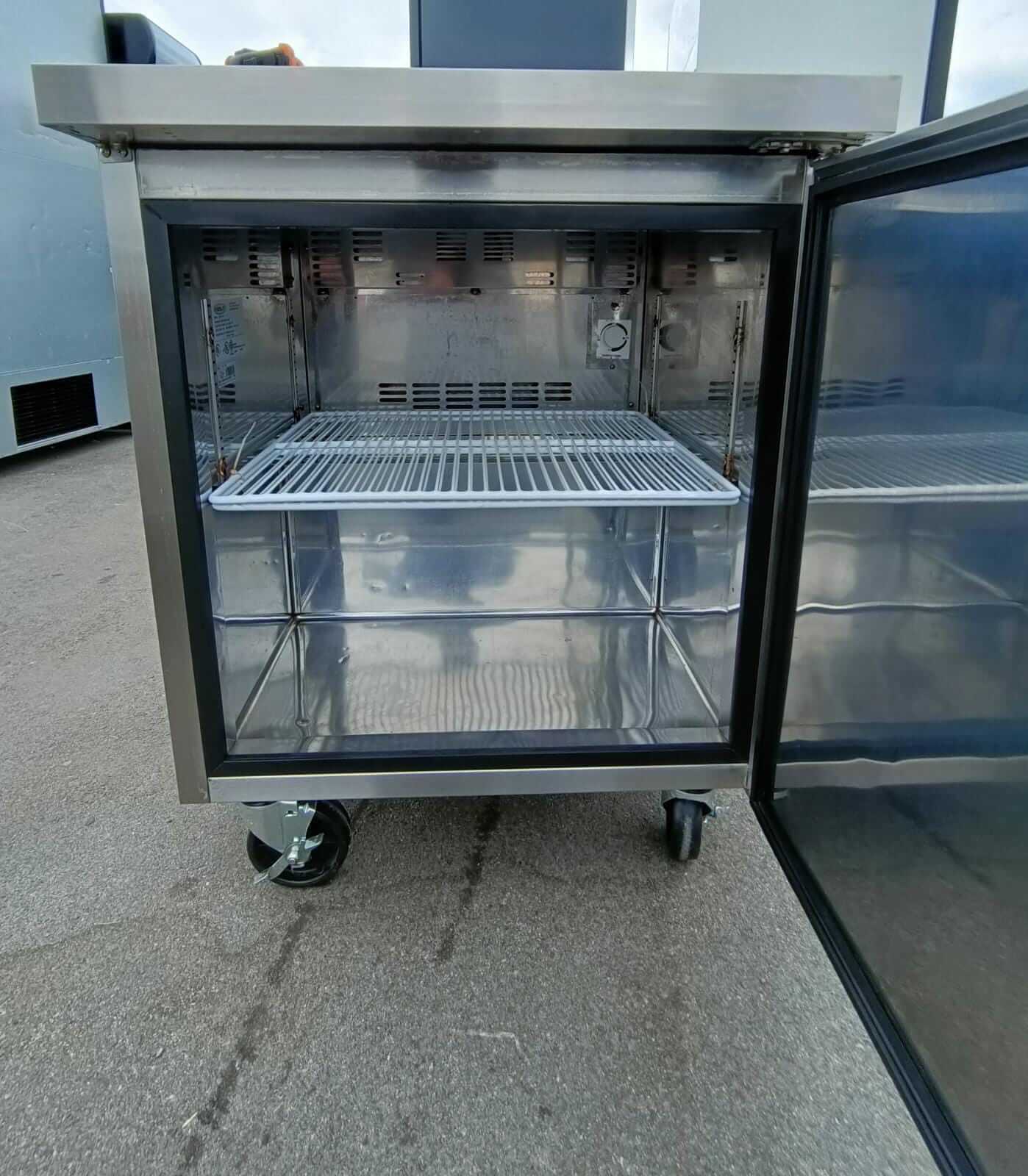 Kool-It KUCR-27-1 Undercounter Cooler (2)