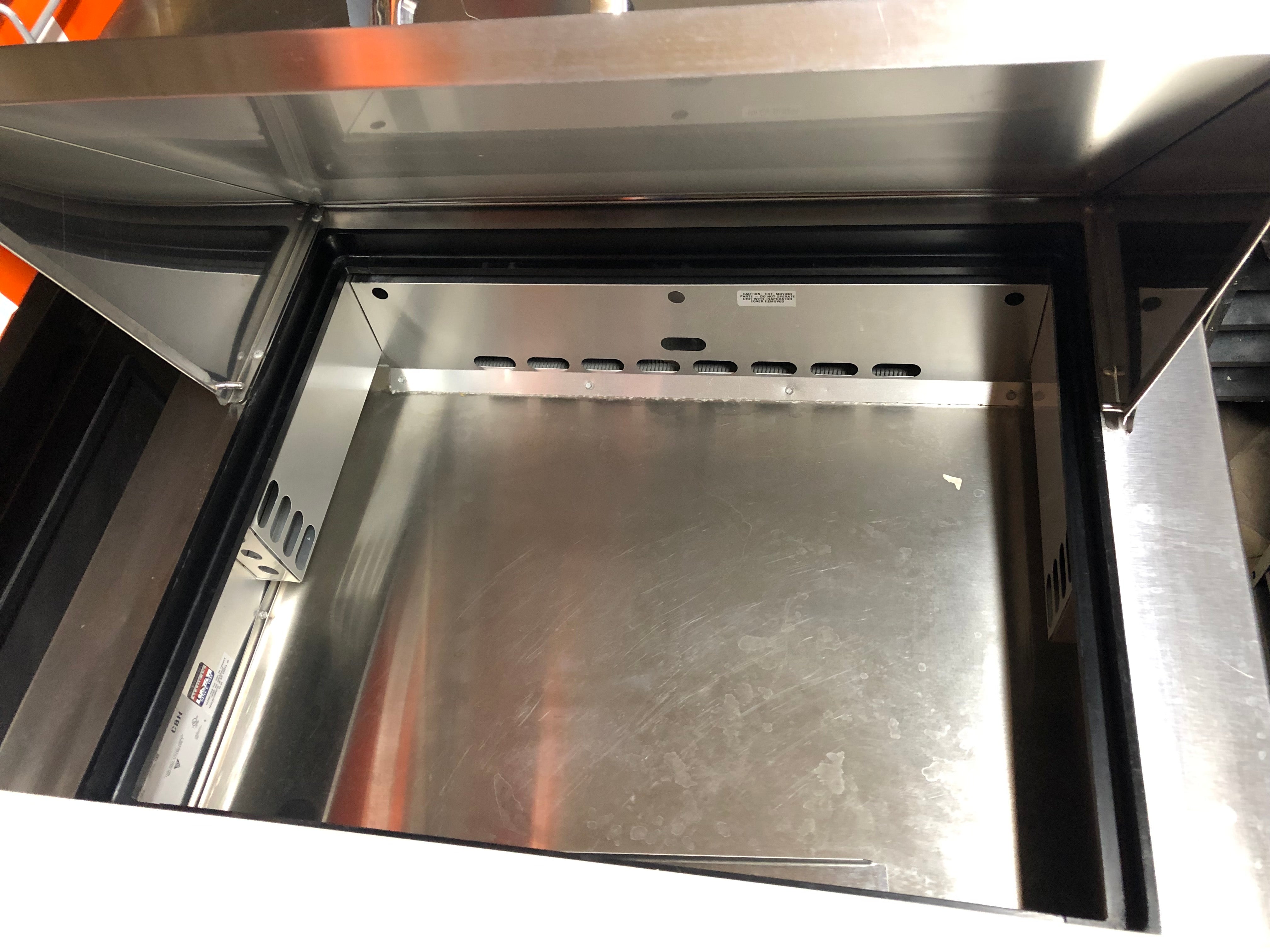 True TFP-32-12M Mega Top Prep Table (3)