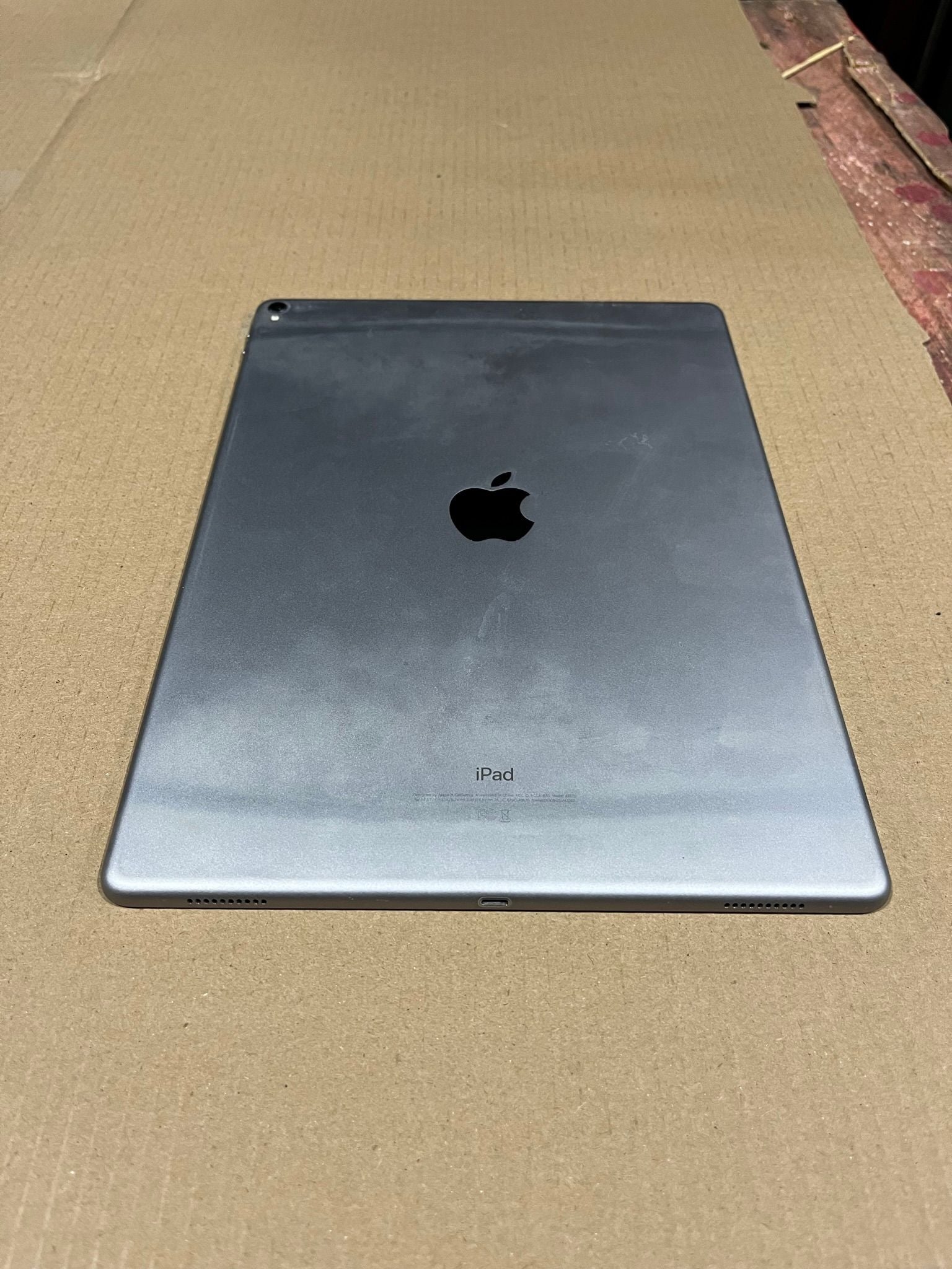 iPad Pro 12.9in  Space Grey (3)