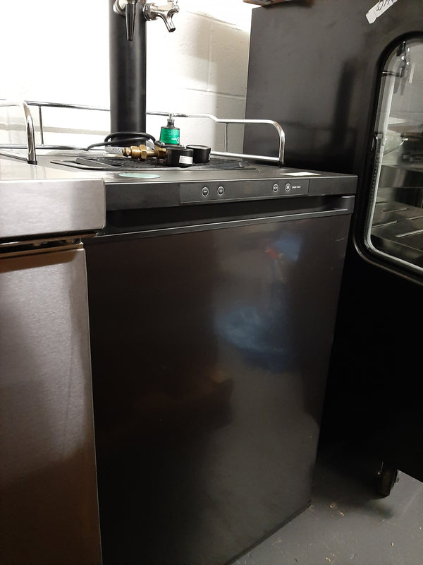 Custom Kegerator 2 Tap Pro Series (3)