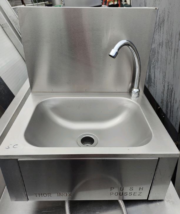 Thorinox TKS-1 Knee Operated Hand Sink (2)