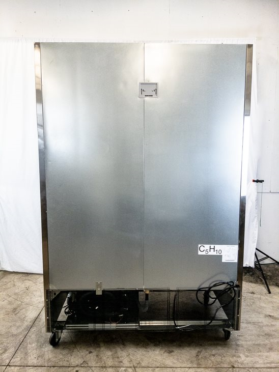 EFI C2-54VC Solid Door Refrigerator (4)