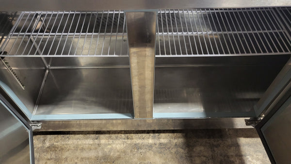 IKON ISP72 Sandwich/Salad Prep Table (5)