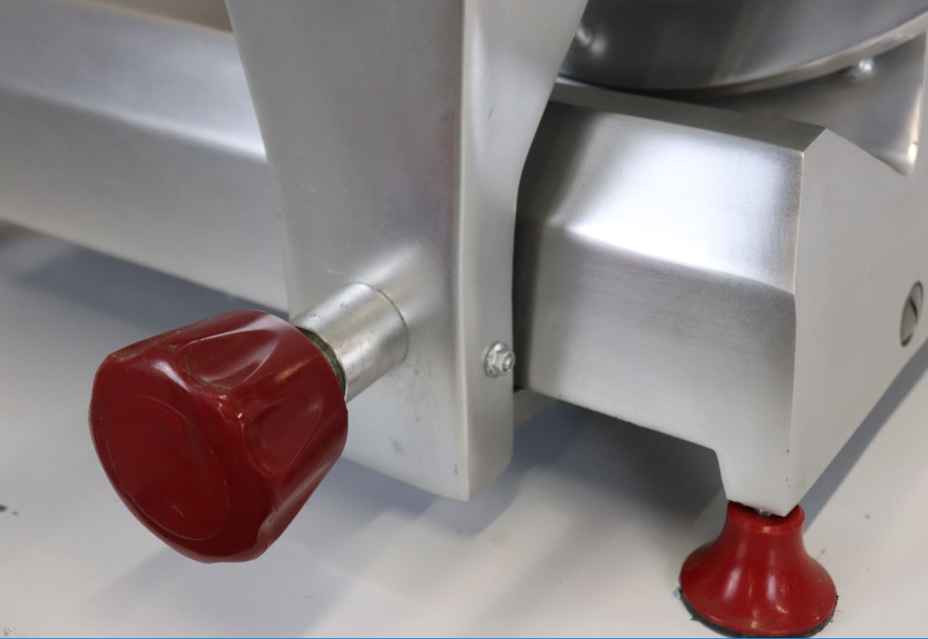 Omcan 31344 12'' Meat Slicer