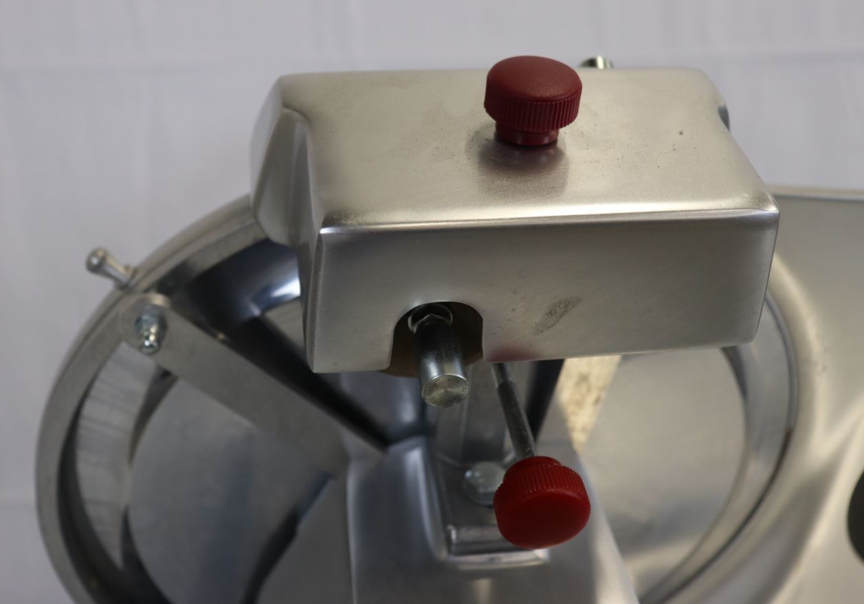 Omcan 31344 12'' Meat Slicer