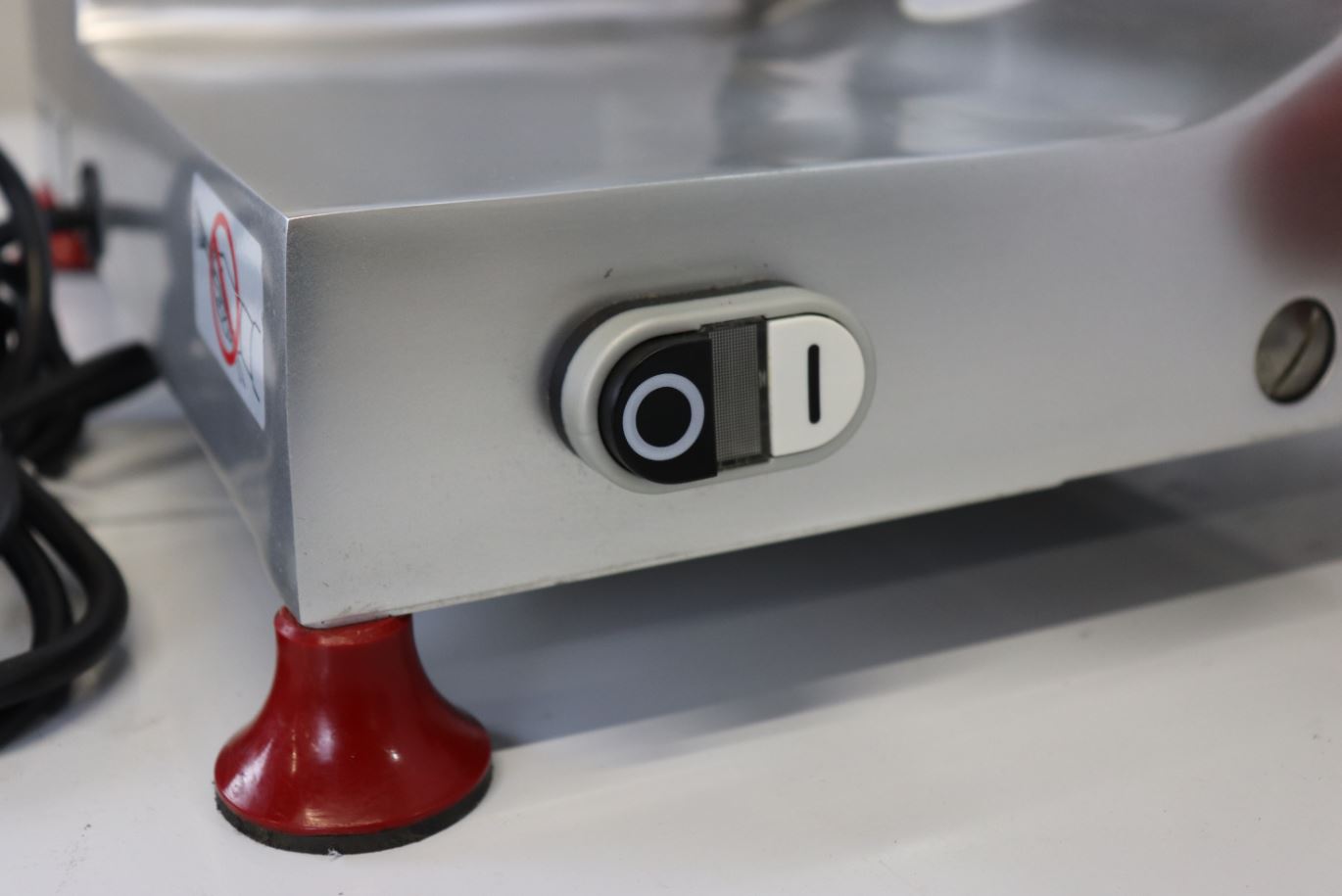 Omcan 31344 12'' Meat Slicer