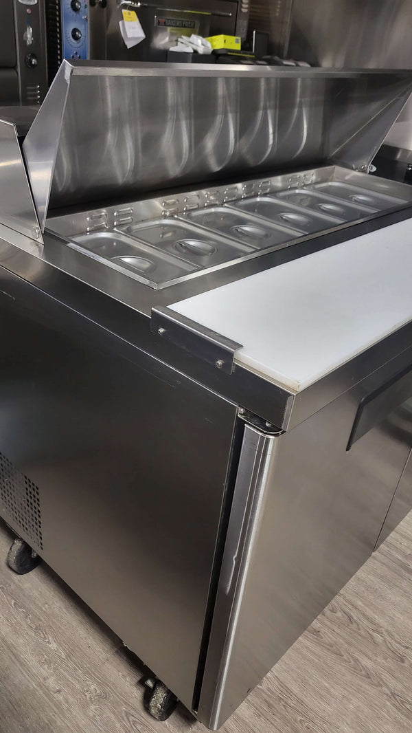 Atosa MSF8302GR Sandiwch Prep Table (4)