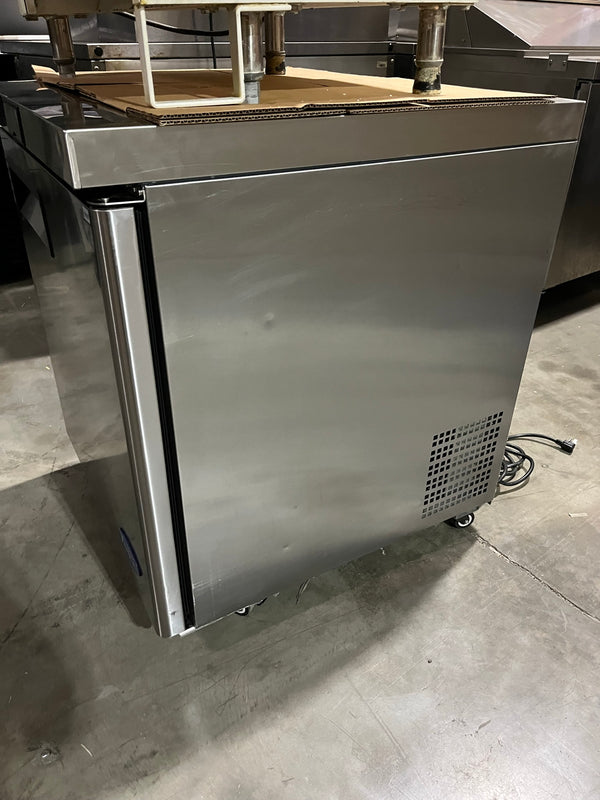 Atosa MGF8405GR Undercounter Freezer (4)